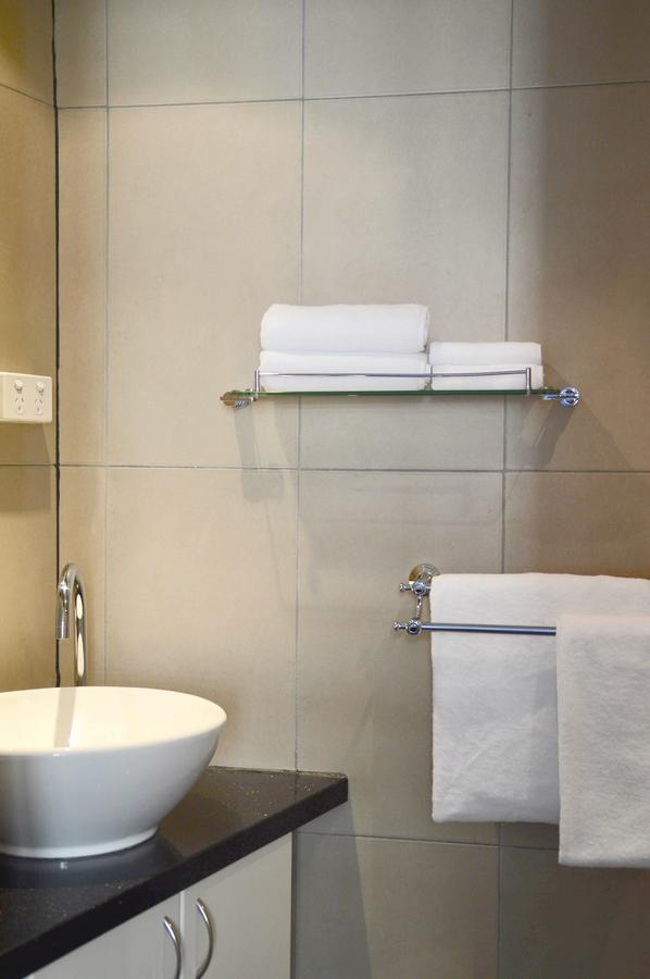 King Deluxe Apartments เมลเบิร์น ภายนอก รูปภาพ